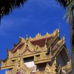 Wat Chaiyamangalaram, situated across from Dhammikarama Burmese temple.