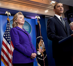 Clinton (left) and Obama (© The White House | Flickr)