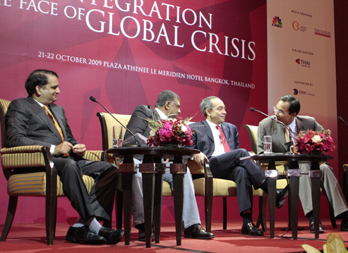 Nazir at the Asean 100 Leadership Forum 2009 on 22 Oct 2009, alongside (from left) Daiwa Institute of Research chief economist PK Basu, AirAsia Group CEO Datuk Tony Fernandes, and Thai Finance Minister Khun Korn Chatikavanij. The panelists discussed the impact of the global financial crisis on Asean and the prospects for regional integration