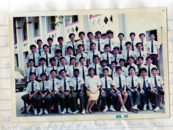  Bon (second row, first left) in Form 2 at Methodist Boys’ School, KL. (Pic courtesy of Roshan Thiran)   