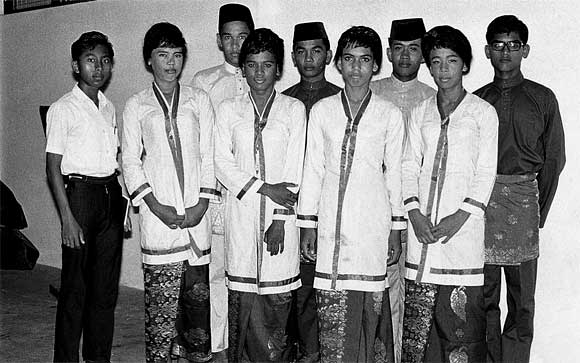 Ramli (in songkok), a “freshie” at RMC, roped in to do the Malay joget. Back row, L, 1969