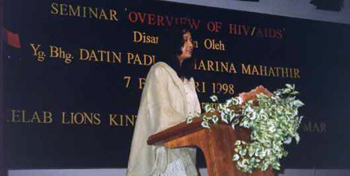 Marina Mahathir giving a talk (1998)